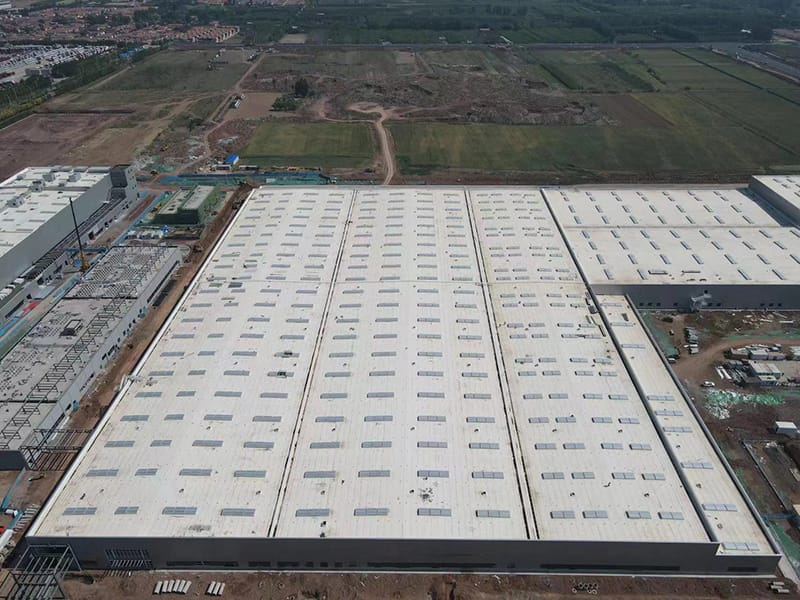 Acélszerkezetű átfogó raktár